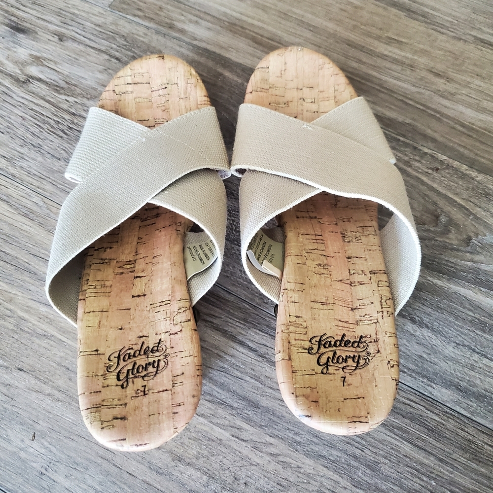 Faded Glory Wedge‎ Sandals